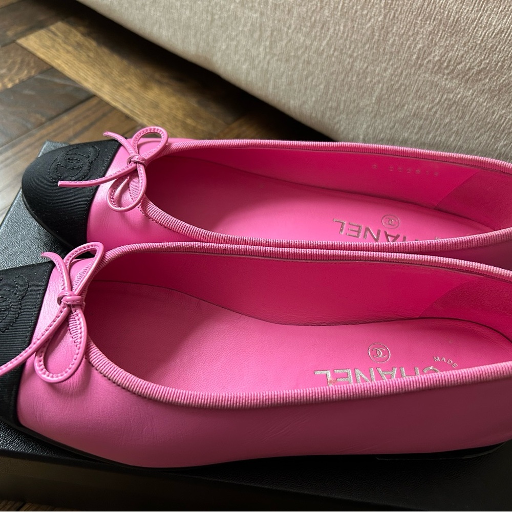 Chanel Pink Ballet Flats - Picture 3 of 9